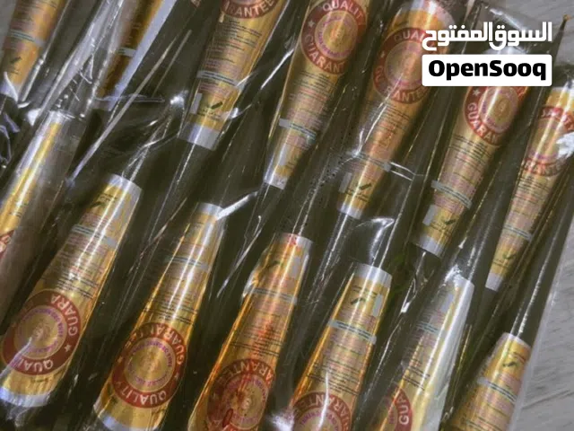 حناء سناء العشبي الاصلي تسليم فوري  وحناء اظافر متوفر كميه
