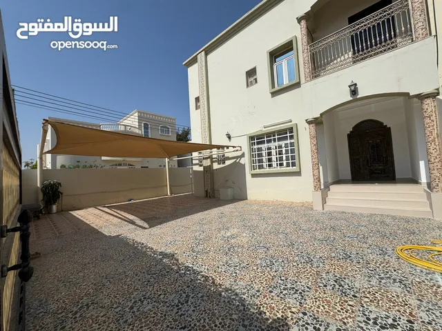 250 m2 3 Bedrooms Villa for Rent in Muscat Seeb