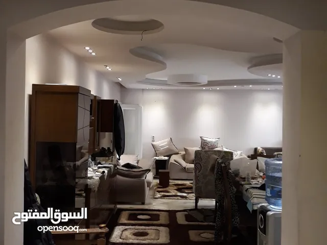 186 m2 3 Bedrooms Apartments for Sale in Giza Sheikh Zayed