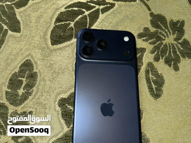 ايفون 17 برو ماكس مشفر لون ازرق شبه جديد