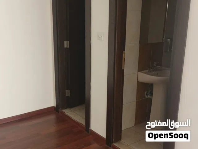 فرصة مميزة للإيجار – مكتب أنيق بمساحة 74 م2 في شارع مكة - 41489