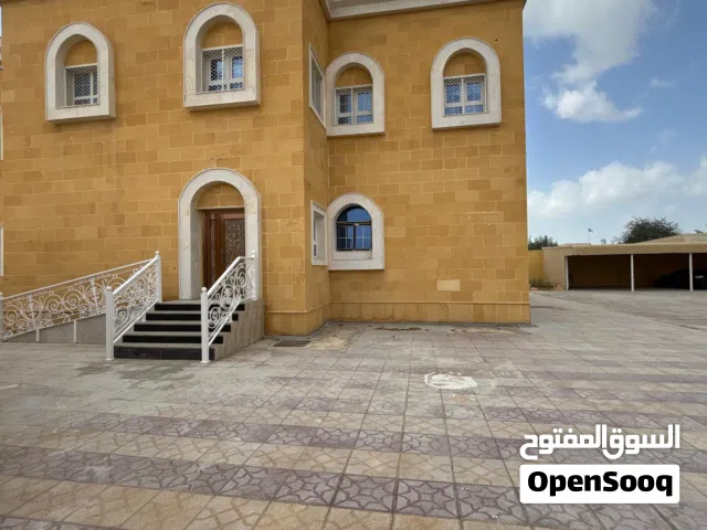 للبيع فيلا في القرائن 2