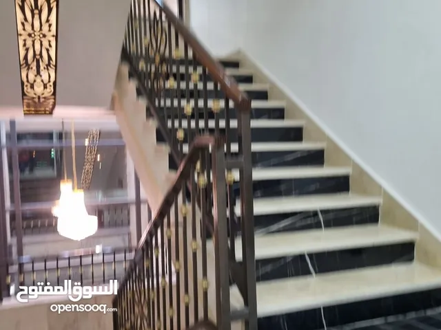 200 m2 3 Bedrooms Apartments for Sale in Amman Jubaiha