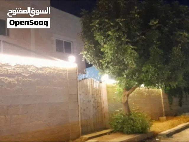 220 m2 More than 6 bedrooms Townhouse for Rent in Mafraq Al-Hay Al-Hashmi
