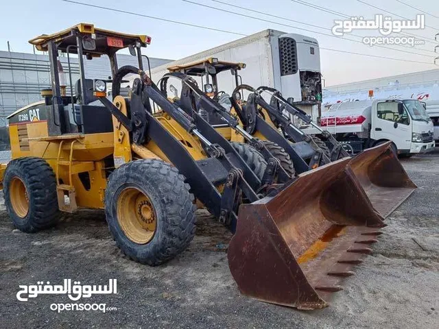 تركتر كتربلر للبيع