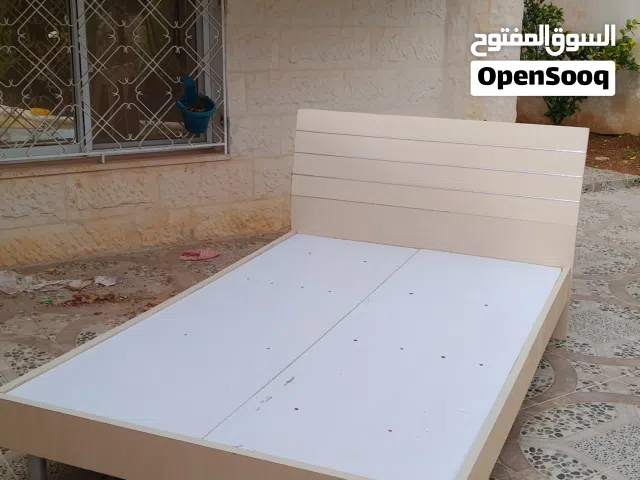 تخت حجم مفرد ونص