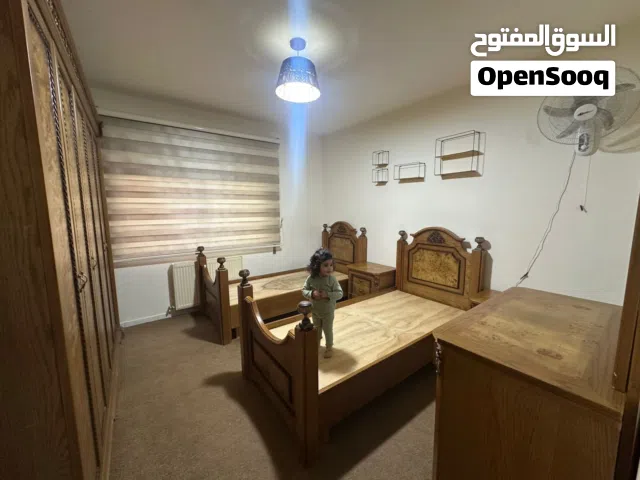 غرفه نوم شبابيه من خشب البلوط مع فرشات طبيه