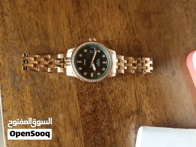 ساعة fosil للبيع