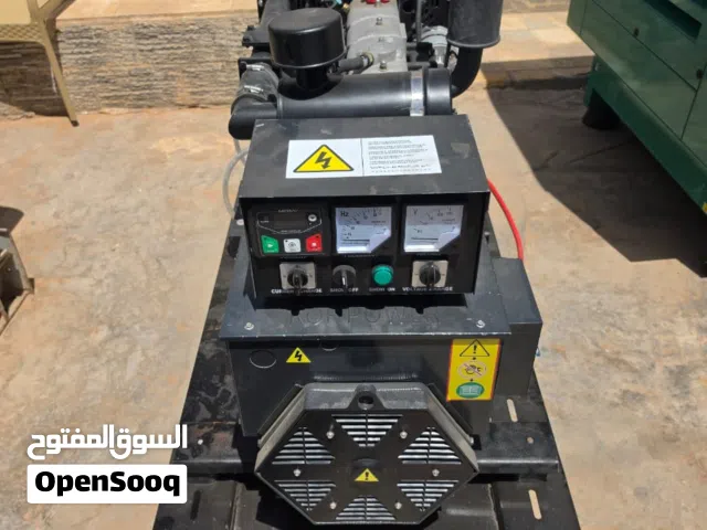 للبيع مولد ديزل قاعد جديد- 20KVA   الحالة: جديد صفار النوع: محرك ديزل + لفة نحاس القدرة: 20 كيلو  ال