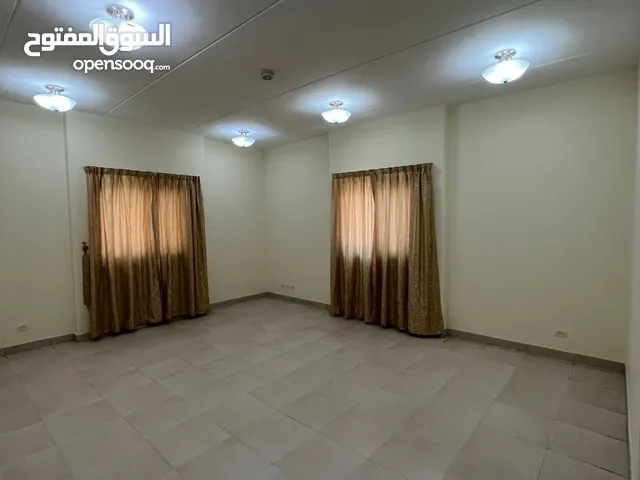 400 m2 5 Bedrooms Villa for Sale in Al Jubail Jalmudah
