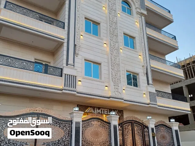 215 m2 3 Bedrooms Apartments for Sale in Giza Abo Al Nomros