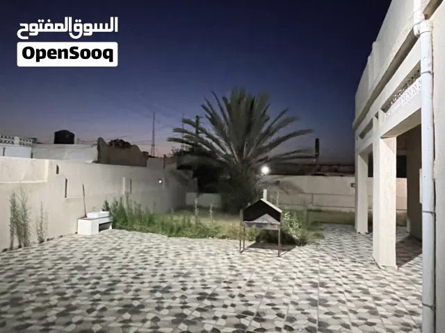 830 m2 3 Bedrooms Townhouse for Sale in Tripoli Janzour