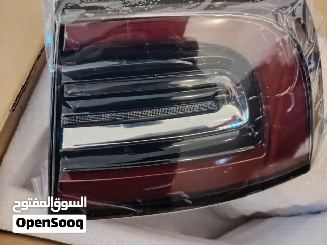 بك لايت تيسلا 3 موديل حديث باله امزون كوري جديد بالباكيت القطعه اليمين جهه العبري فقط