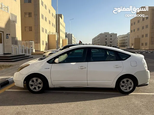 Used Toyota Prius in Zarqa