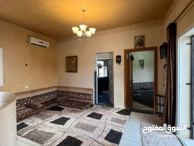 250 m2 5 Bedrooms Townhouse for Sale in Tripoli Fashloum