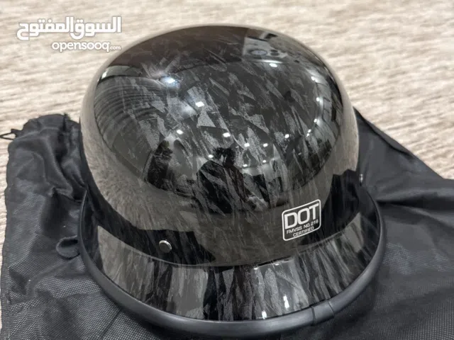 هلمت - خوذه دراجة ناريه جديده وغير مستعمله   حجمها XL ماركه : DOT - FMVSS NO.218 CERTIFIED