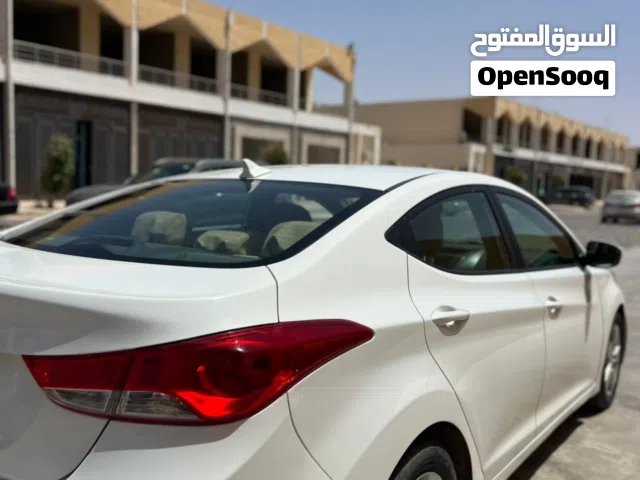 2013 هيونداي النترا Limited