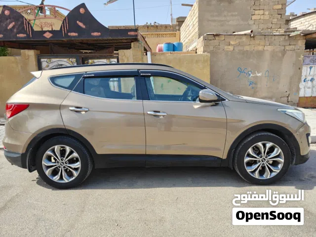Used Hyundai Santa Fe in Basra