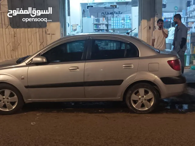 Kia برايد2009