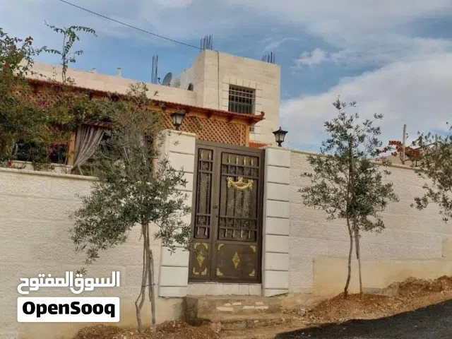 250 m2 4 Bedrooms Villa for Sale in Zarqa Al Zarqa Al Jadeedeh