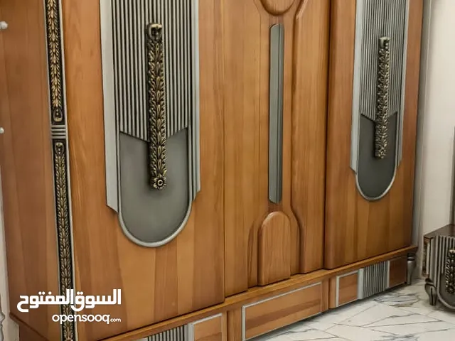 غرفة سنبلة خشب زان أحمر فاخر تصميم أنيق يبرز جمال التفاصيل والنحت الراقي تشطيب عالي