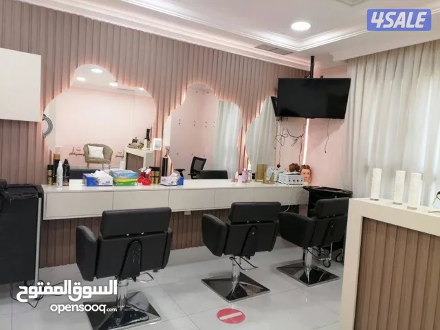 للإيجار دور تجاري 160 م في ميدان حولي