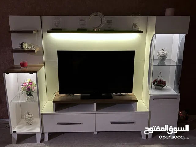 طاولة تلفزيون لوجه الله تعالى