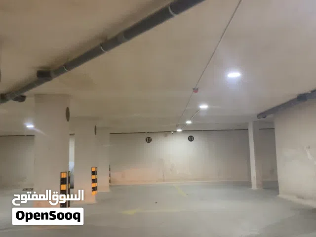 مكاتب و محلات للايجار بمساحات مختلفة