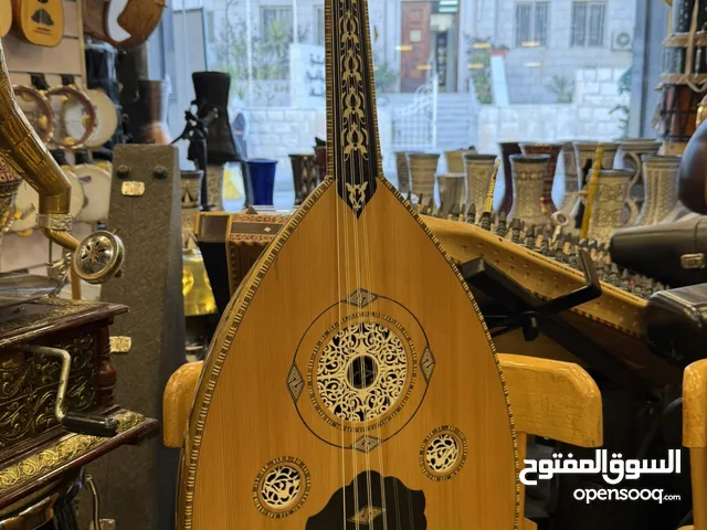 عود شامي احترافي ( صنع خصيصا ل معرض جواهر موسيقى )