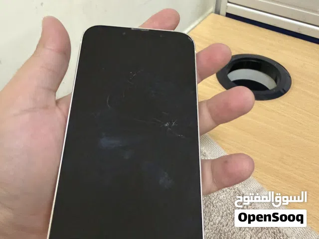 Apple iPhone 14 with 128GB Storage in Pearl White  crack glass