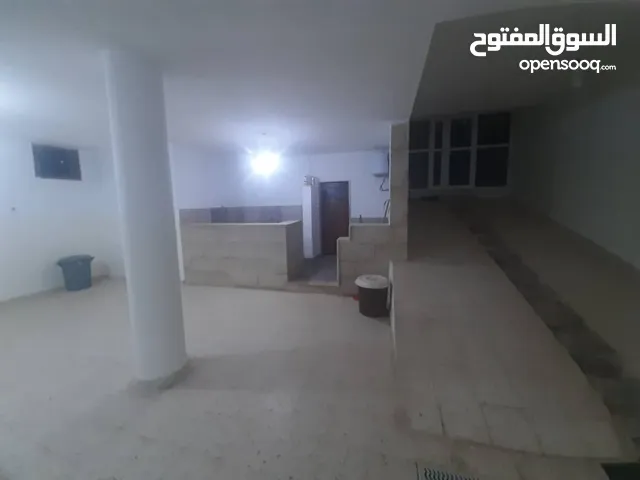 مخزن بدروم للإيجار في عرادة جامع المية الحلوة 180 متر