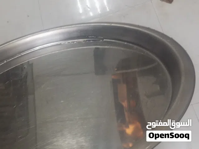 يوجد صواني حلويات استلس محمل للبيع عدد 15 صنيه براس الخيمه في منطقه خزام ويوجد رول بلاستيك شفاف سميك