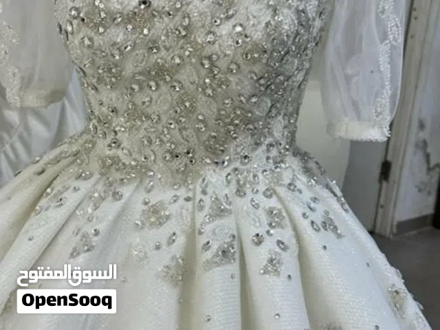 فستان زفاف للبيع