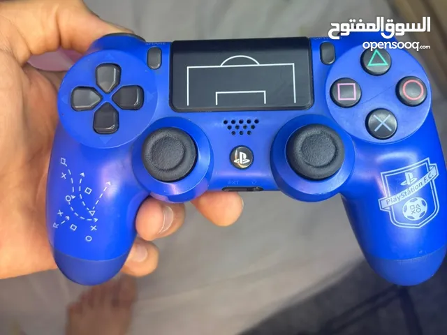 يد بلاي ستيشن 4 بلون مميز اللون الازرق والشكل مميز وجوده عاليه واصليه