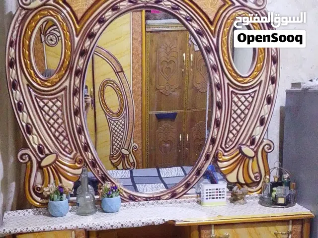 ميز مراية. خشب عراقي