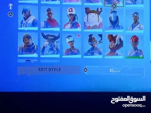 حساب فورت نايت للبي سي فيه جلكسي وسكنات نادرة ورقصات نادرة واكسات نادرة