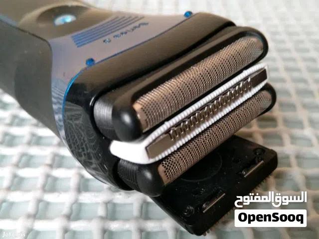 ماكينة حلاقه براون Braun الالماني الاصلي  محفور حفر  made in garmen حلاقه ع الصفر بدون حساسيه 3شفرات