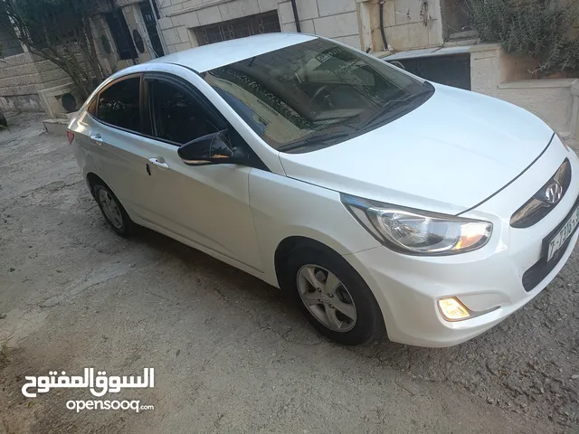 Hyundai accent