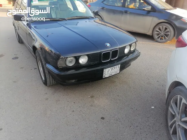 BMW 525.    للبيع