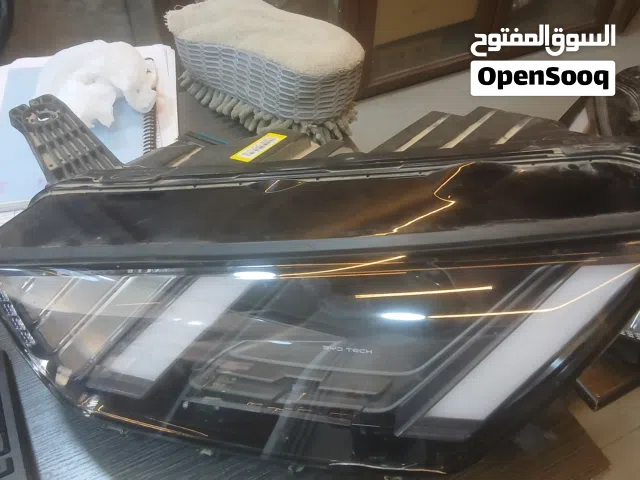 مصابيح سيارات مستعملة عالية الجودة بحالة جيدة