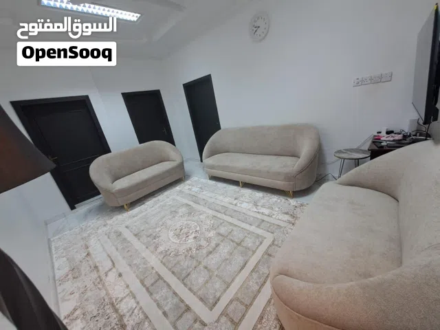 جلسة للبيع شبه جديدة