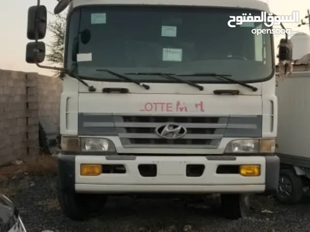 دينه حافضه طويله هونداي جنط 22 ونص موديل 2000 نظيفه جدا سعر عرطه.