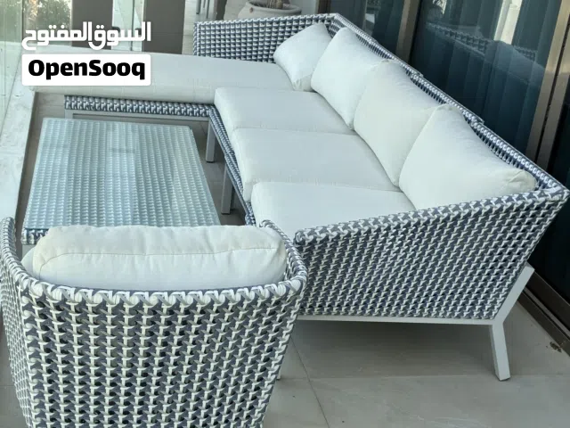 Garden seating set with table