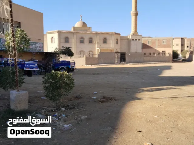 وحدة سكنية للإيجار قانون محدد المدة بالمعمورة الشاطئ 125 متر مربع نهاية شارع الشرطة