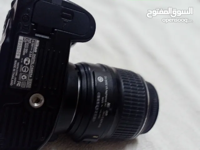 كاميرا نيكون 3200 للبيع بسعر مغري