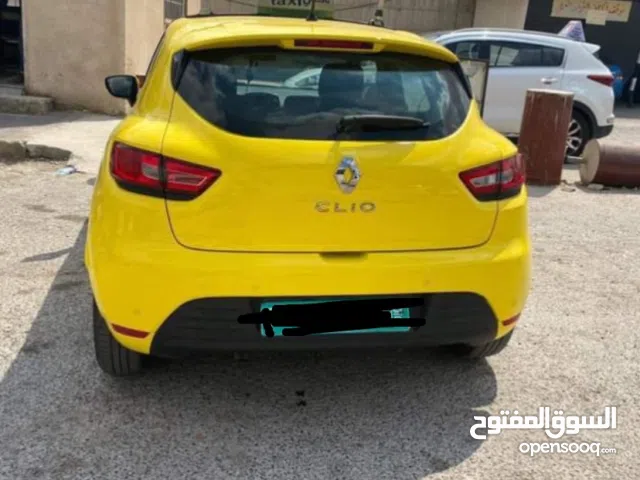 سيارة رينو كليو عمومي