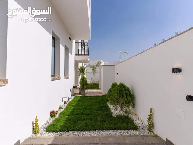 270m2 4 Bedrooms Apartments for Sale in Tripoli Al-Serraj