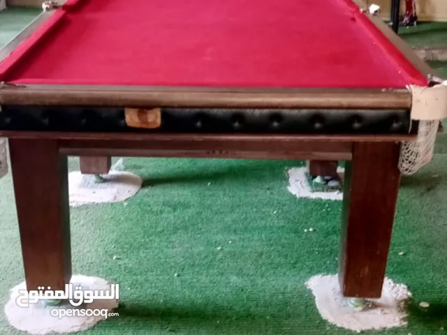 طاولة بلياردو للبيع