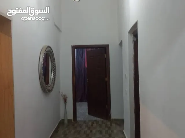 فيلا دورين تجاري خدمي موقع بقرب من سوق الحايس عرادة