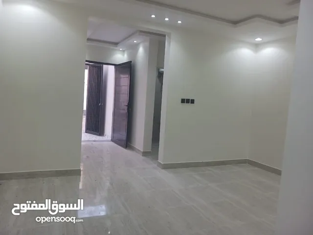 148 m2 4 Bedrooms Apartments for Rent in Jeddah Al Manar